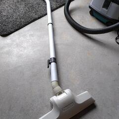 マキタ乾湿集塵機(掃除機)