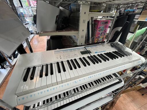 9/22値下げしましたおすすめ品電子キーボード CASIO カシオLK-311 2018年式 電子ピアノ2468