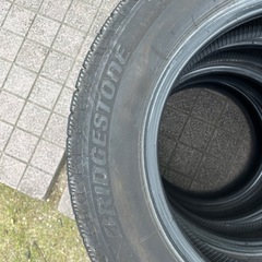 BRIDGESTONEスタッドレスタイヤ4本