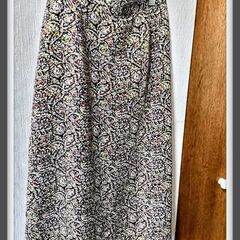 新品✨タグ付き　ロング柄スカート　W　67cm