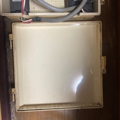 三相ブレカー類・ほとんど使っていません。引き取り希望・現金手渡しでお願いします。