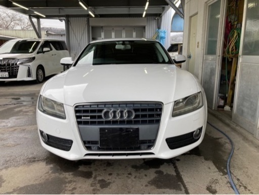 アウディ　A5