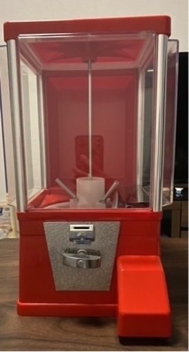 【大幅値下げ】ガチャガチャ本体 カプセル23個と専用メダル50枚付