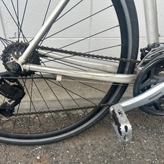 エスケープR3 Mサイズ　チェーン・グリップ等新品　　引き取り限定　新川崎