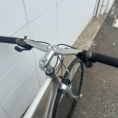 エスケープR3 Mサイズ　チェーン・グリップ等新品　　引き取り限定　新川崎