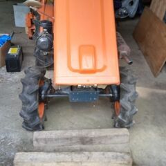 取引先・商談成立しました】クボタ トラクター Z851 ジャンク