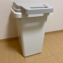 　【無料】ゴミ箱　ベランダ