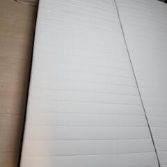 [値下げしました！]IKEAベッドフレームクイーンサイズ