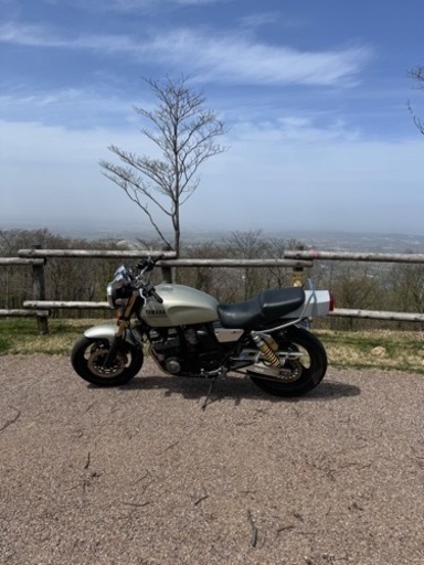 ヤマハ xjr 400r