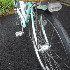 中古自転車３０３７　前後タイヤ新品！　ブリヂストン　カジュナ　CS63T　２６インチ　３段ギヤ　　LEDオートライト　　キッキーと音がならない後輪ローラーブレーキ