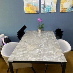 セラミックダイニングテーブル・回転式チェアー（1年未満使用）