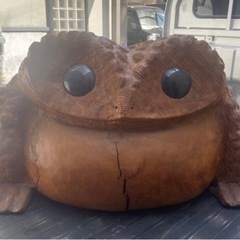 引取り限定 大阪！ 特大 蛙置物 W1050 木彫 彫刻 ガーデニング 縁起物