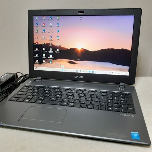 【お取引中です】EPSON　Endeavor　15インチ　薄型　i5　8GB　SSD（256）　カメラ　Wi-Fi　マルチ　office2021　テンキー　Windows11　23H2