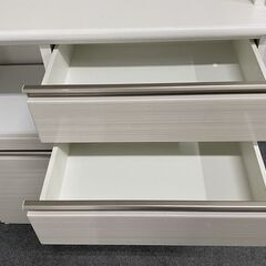 ニトリ/NITORI キッチンボード Nポスティア100KB ハイグロス ソフトクローズ ホワイト 食器棚 現行モデル 中古家具 店頭引取歓迎 R8256