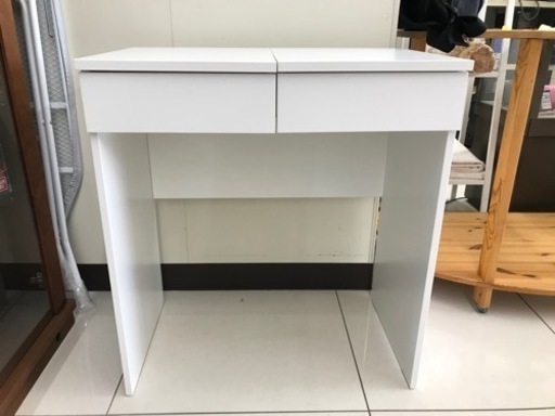 ドレッサー、IKEA