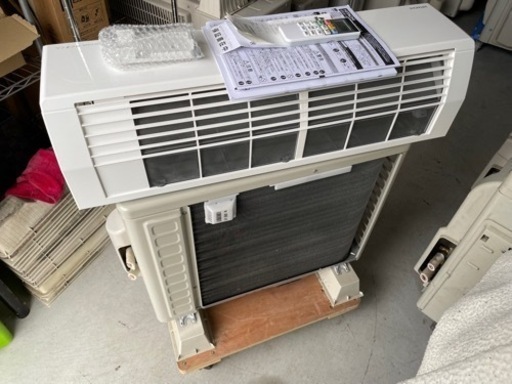 長期保証付き HITACHI 6畳用 2.2kwエアコン RAS-KD22M (W) 2022年製