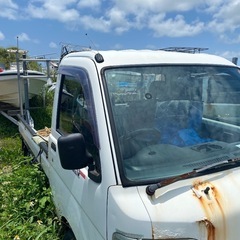 和船（船台付き）、牽引車付き