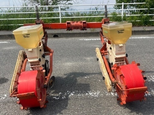 サン機工　ベルト式　施肥　シーダ　播種機　さばける号　2連　 トラクター用　麦　大豆　種 コーン他　パーツ