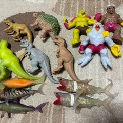 コンビニおもちゃ恐竜や魚 13個