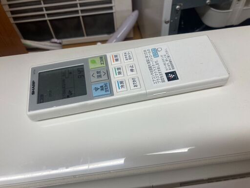 ☆中古￥22,800！SHARP 10畳用2.8kwルームエアコン 家電 2018年製 AY