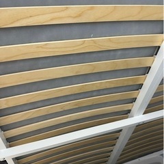 収納たっぷり　跳ね上げ式クイーンベッド　フルセット