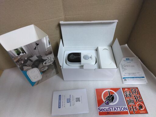 未使用品　美品　SC-MU73　SecuSTATION 防犯カメラ ネットワークカメラ 国内取扱品/サポート バッテリー充電 マグネットスタンド スマホ対応 壁穴あけ不要 ホワイト Wi-Fi 夜間撮影 ワイヤレス 監視カメラ 防水 屋外 屋内 365万画素 microSD無 新鋭株式会社