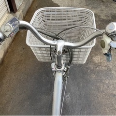 359  ブリヂストン新機種電動アシスト自転車アシスタ26インチシルバーアルミボディー