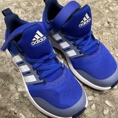 adidas 靴 アディダス スニーカー 19cm 美品