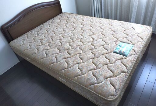 セール中につき、通常特価32,978円より13,000円引きの19,978円!　　SEALY シーリー ダブルベッド マットレス付き Monogram5000 モノグラム5000 引き出しタイプ