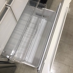 取りに来れる方限定！HITACHI(ヒタチ)の6ドア冷蔵庫です！