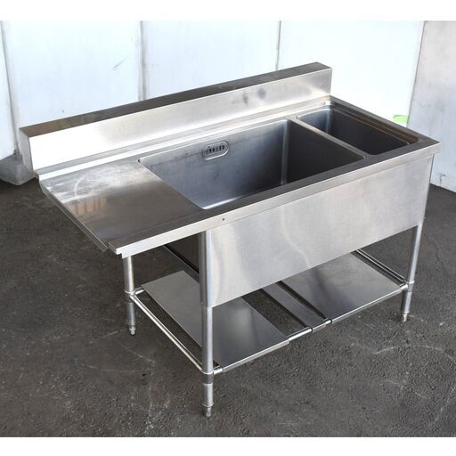 【ヤ取終了9/5】≪yt1271ジ≫ ステンレス製 業務用ソイルドシンク 幅135cm 奥行72cm バックガード高12cm ダスト槽付 現状品 60414-07