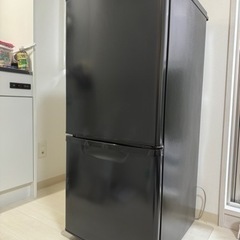 美品
パナソニック冷蔵庫138L  
