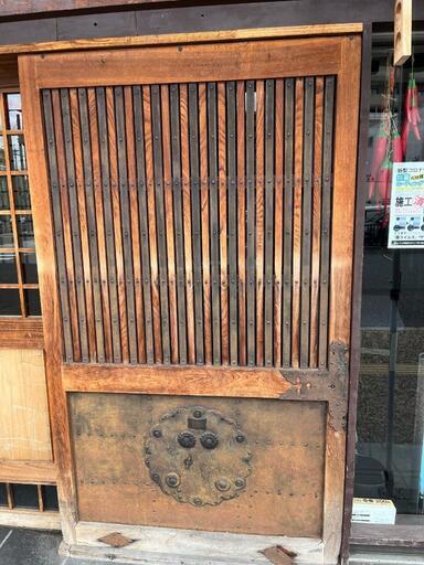 アンティーク　扉