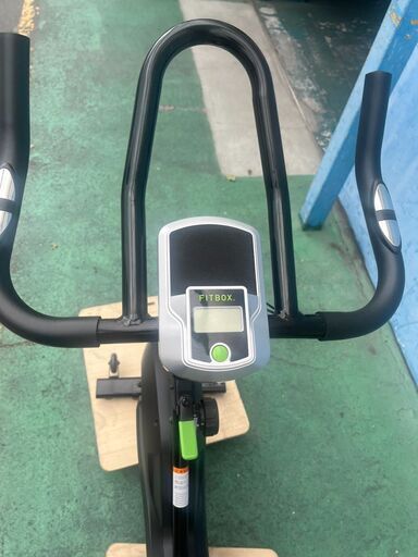 FITBOX第3世代　エアロバイク　フィットネスバイク　送料込み　静音　センサー Amazon.co.jp: 【FITBOX 第3世代フィットネスバイク 極静音】 エアロ