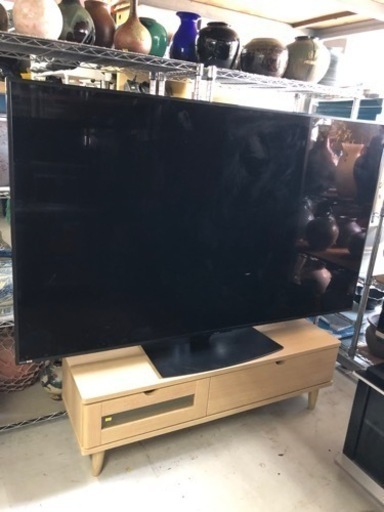 値下げしました液晶テレビ70型