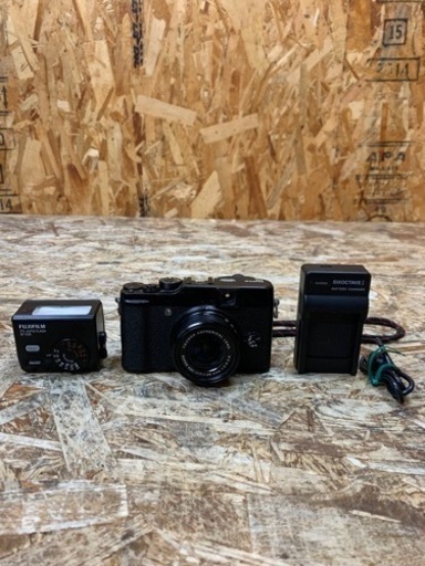 (6261) FUJIFILM FX-10 現状品 クリップオンフラッシュ EF-X20 ジャンク品 デジタルカメラ バッテリー 充電器 SDカード