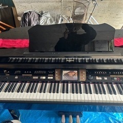 KR15 Rolandグランドピアノ型　電子ピアノ　中古