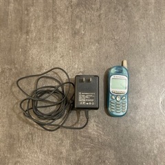 携帯電話　充電アダプター付MOTOROLA ※ジャンク品