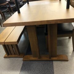 2-29 ダイニング4点セット【一部地域配送可・現状渡し】カグマニア