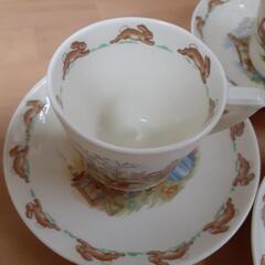 ロイヤルドルトンバニキンズ、ティーセット　