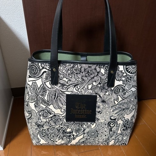 美品♥️イントキシック バッグ