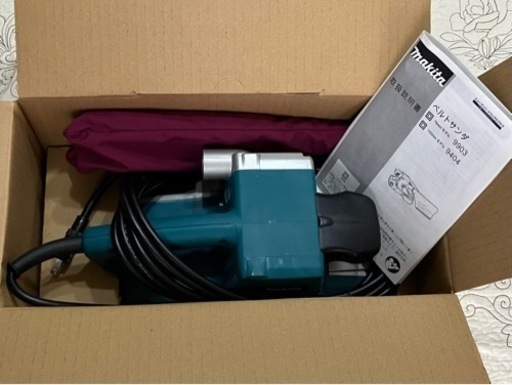 マキタ ベルトサンダー 100mm 9404 中古品 動作確認済み ☆中古品☆makita マキタ 100V 100mm ベルトサンダー 9404 コード式