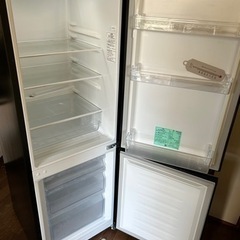 家電 キッチン家電 冷蔵庫23年製
