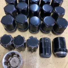 エスティマ　エリシオン等　18インチ225/50スタッドレス　4本