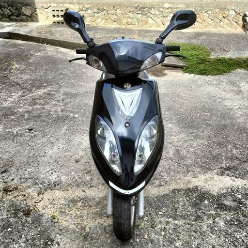 SYMのアティラ125cc エンジンセル一発始動。バンブルビー SYMのアティラ125cc エンジンセル一発始動。バンブルビー SYM Z1 125