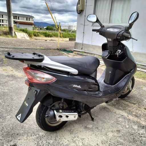 SYMのアティラ125cc エンジンセル一発始動。バンブルビー SYMのアティラ125cc エンジンセル一発始動。バンブルビー