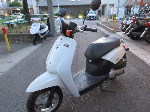 トゥデイ　ホワイト　オイルとバッテリー新品！　\n4スト　ホンダ　原付　バイク