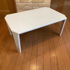 武田コーポレーション製　折畳みフロアーテーブルホワイト