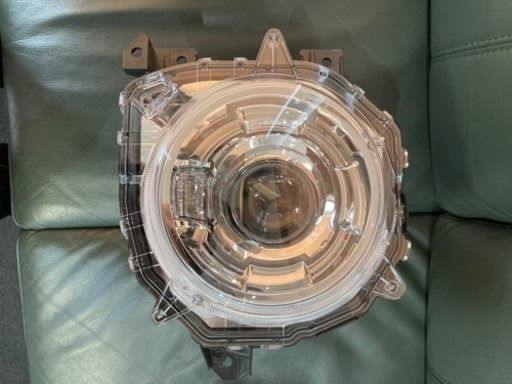 ジムニーシエラ 純正ヘッドライト 左右 新型ジムニー JB64 JB74 純正