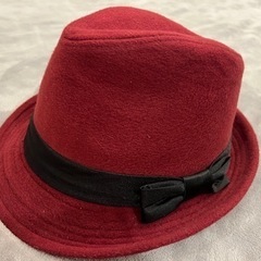 赤の帽子